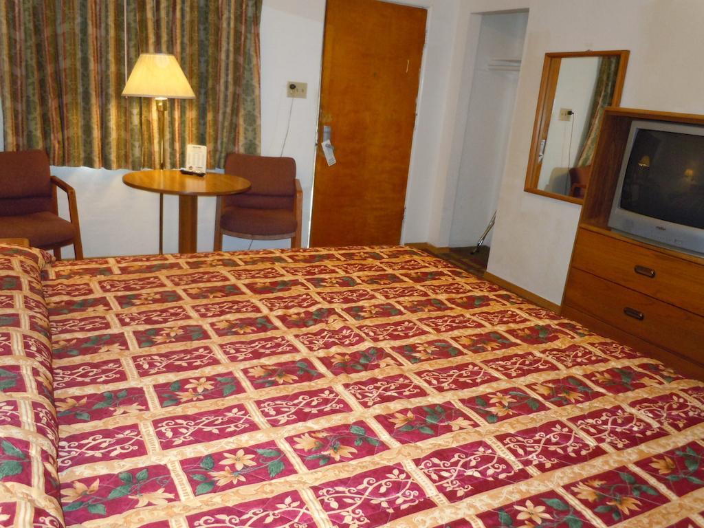 Value Inn Fallon Szoba fotó